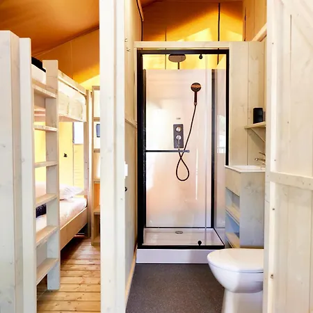 キャンプ場 Glamping Garda *