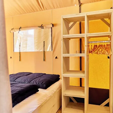 キャンプ場 Glamping Garda ペスキエーラ・デル・ガルダ