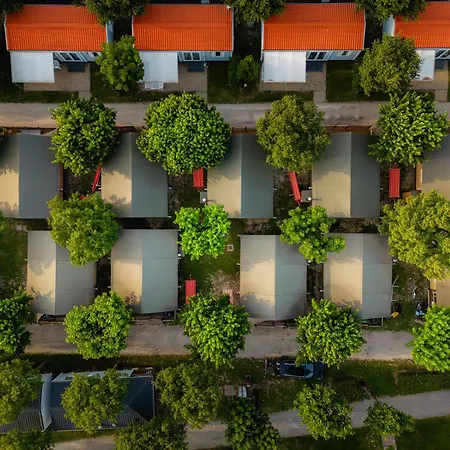 Glamping Garda 营地 佩斯基耶拉德加达