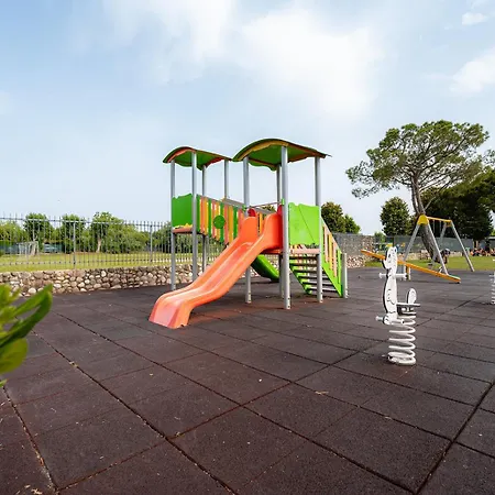 Glamping Garda 佩斯基耶拉德加达